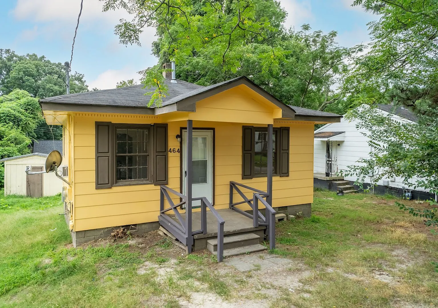 Two bedroom Home! — Photo 1
