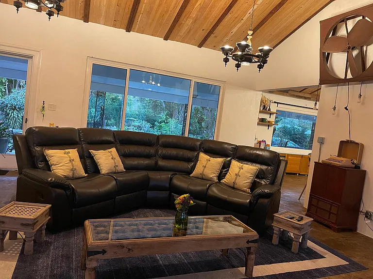 411 W Flora St — Photo 15