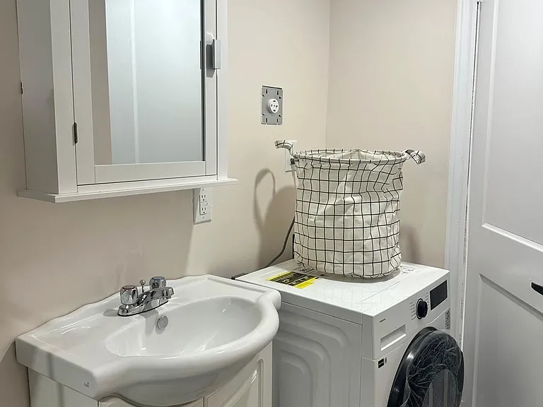 3230 Bayham Ln #BASEMENT — Photo 12
