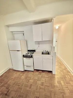 Rented by Douglas Elliman | media 9