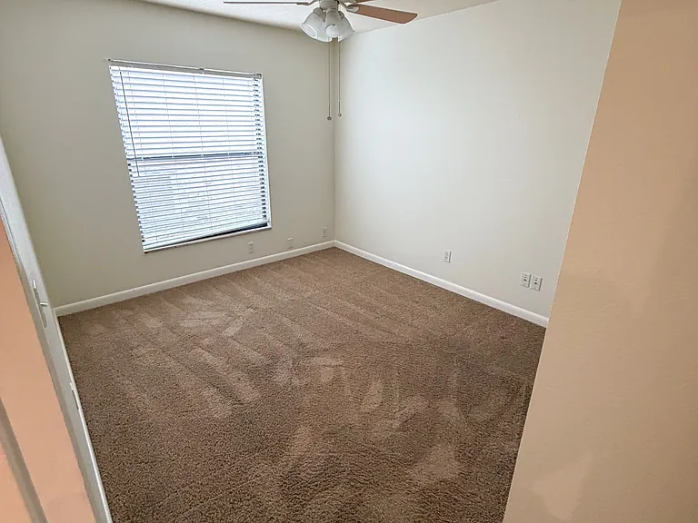 1001 Burnett St — Photo 6