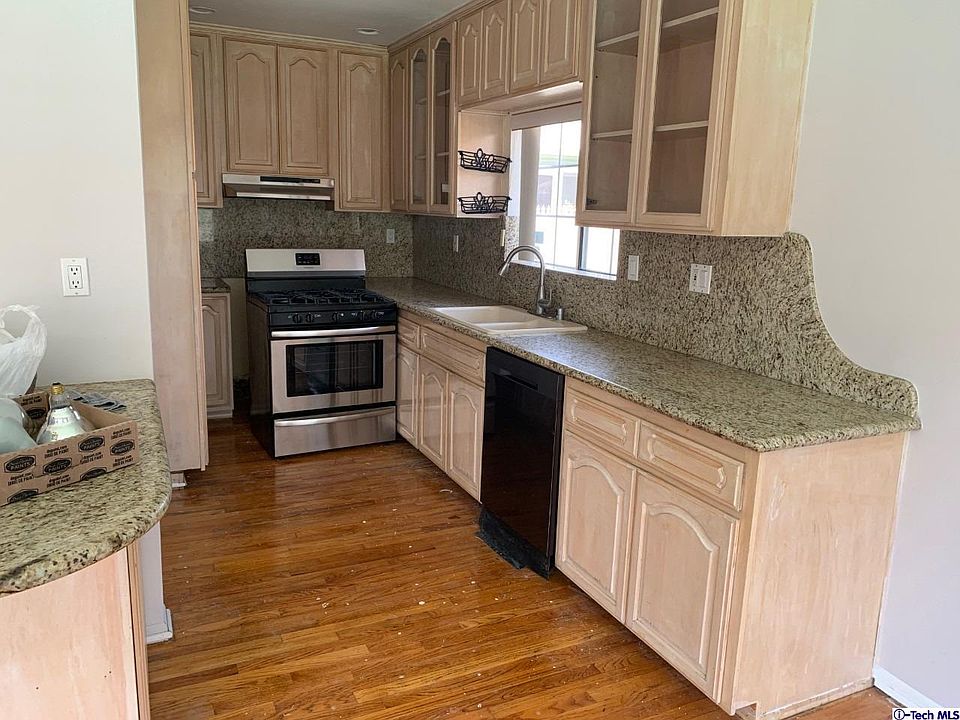 1st image of 364 Milford St