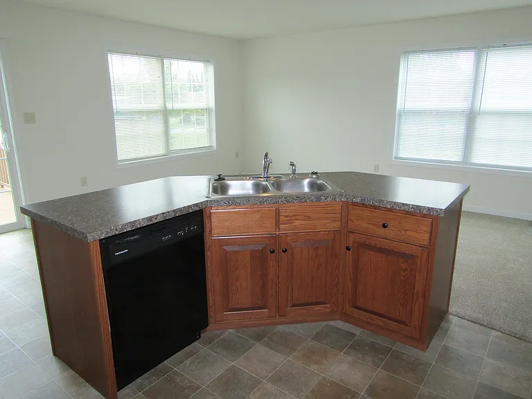 318 Mount Olive Ln — Photo 9
