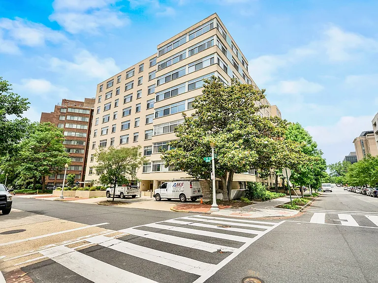 2401 H St NW #712 — Photo 35