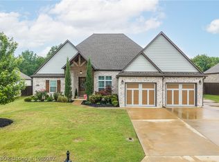 9214 Shirecrest Dr, Fort Smith, AR 72916