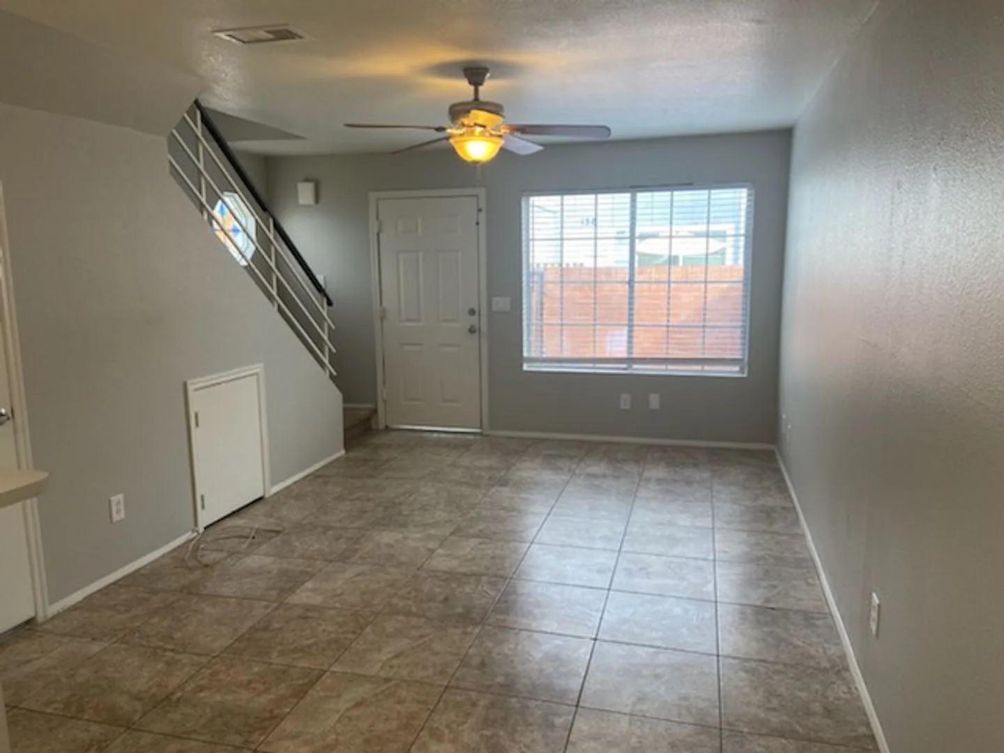 Private 2 bed Townhouse near University & Gilbert Rd in EastBrook community — Photo 1