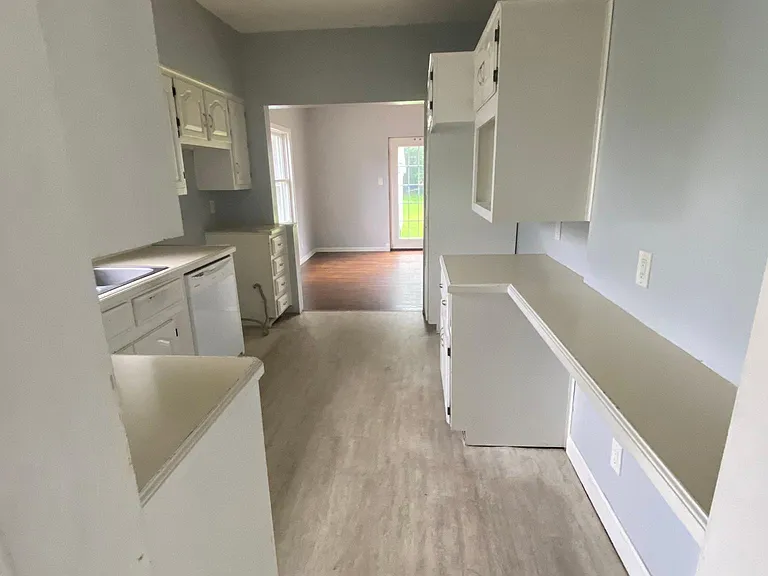 16917 Larchwood Ave — Photo 26