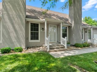 10777 Oakmont St, Overland Park, KS 66210