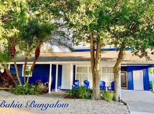 2390 Bahia Vista St, Sarasota, FL 34239