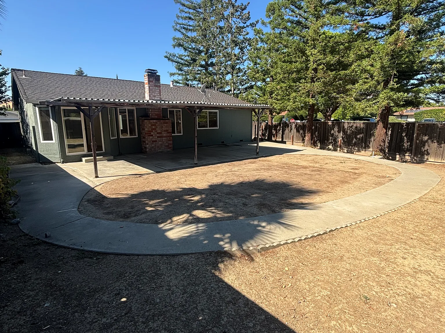 3 bed, 1415 sqft, $3,300 — Photo 4