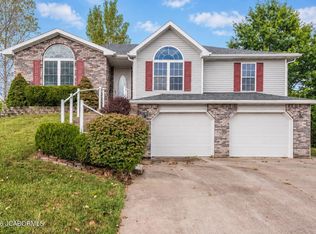 3702 Buckingham Park, Jefferson City, MO 65109