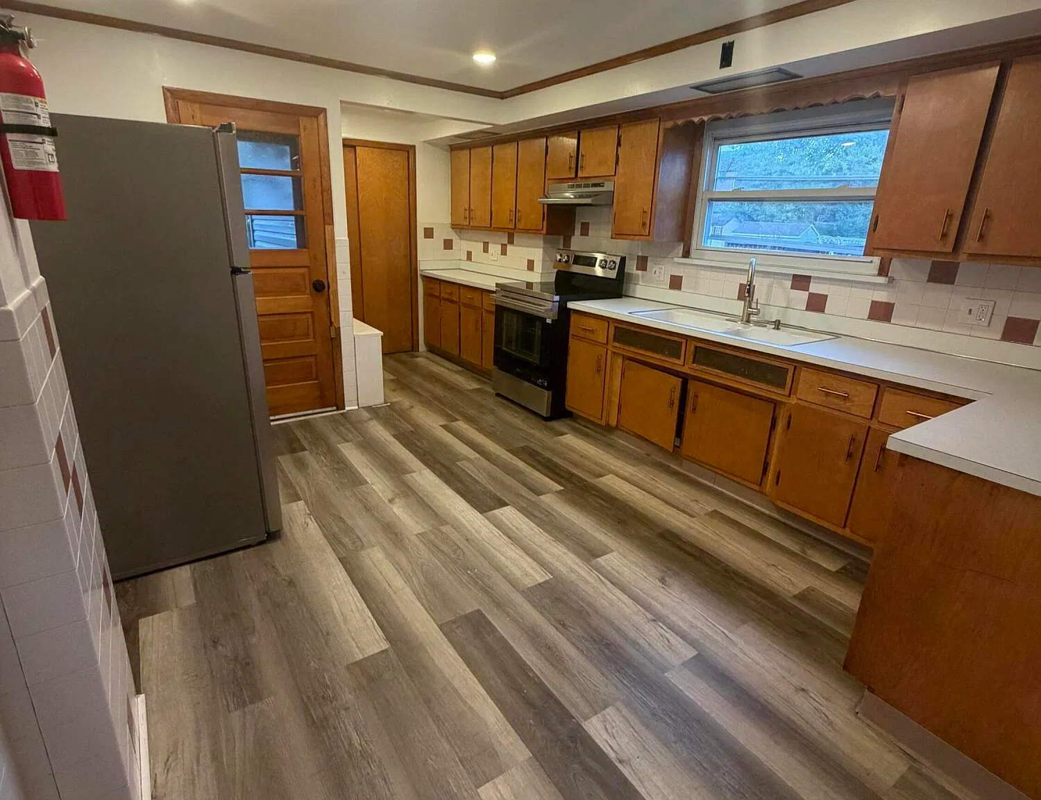 3 bed, 2.0 bath, 1064 sqft, $1,500 — Photo 4