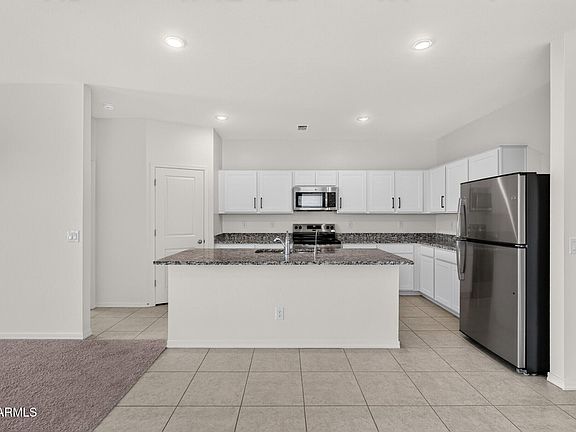 3rd image of 2097 E Grazing Meadow Ln