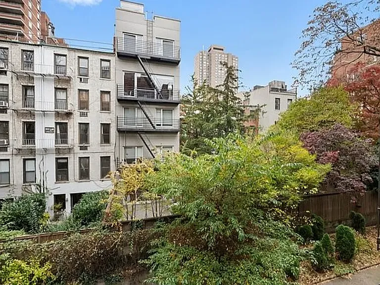 417 E 83rd St #4D — Photo 5