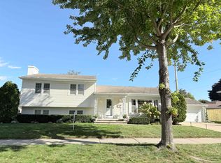 2512 N Drew St, Appleton, WI 54911