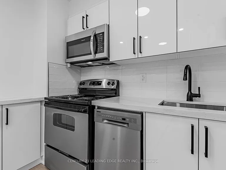 111 Ridelle Ave #1204 — Photo 6
