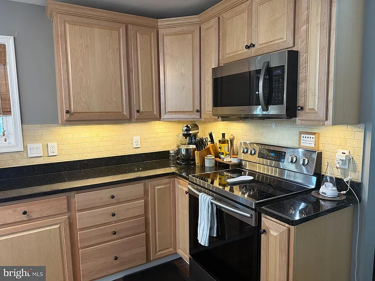 36 Dorothy Ln — Photo 15