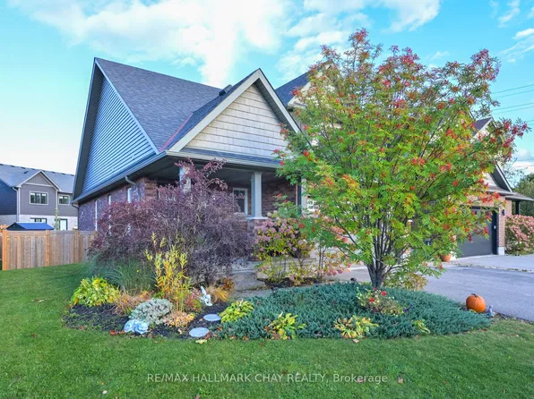 3 Portland St, Collingwood, ON L9Y 0W9