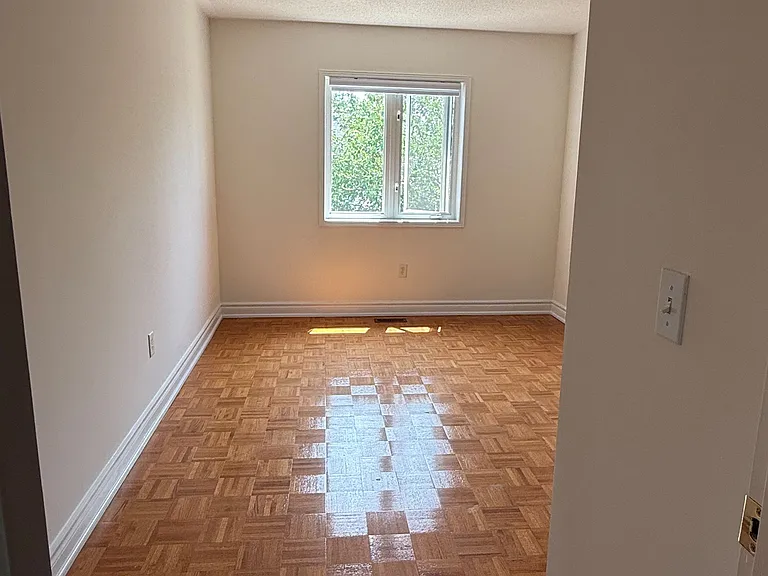 39 Emery Hill Blvd — Photo 12