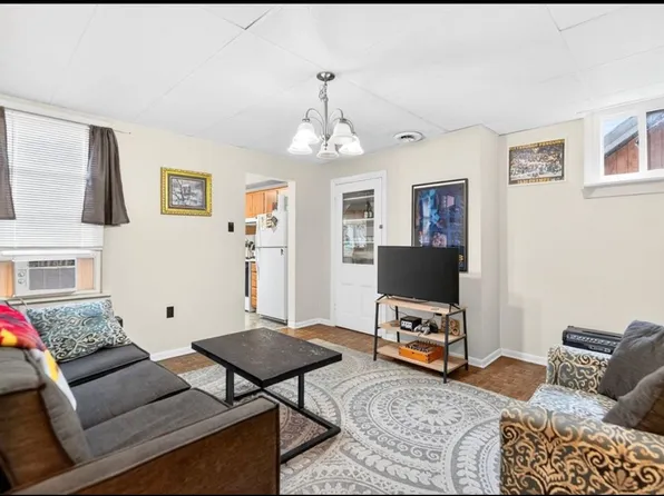 223 Natchez St Floor 2, Pittsburgh, PA 15211