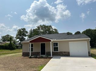 491 Laurens St, Chesnee, SC 29323