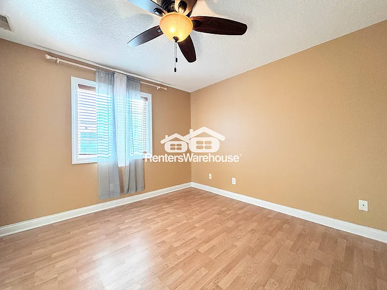 10151 Sutton Dr #8 — Photo 11