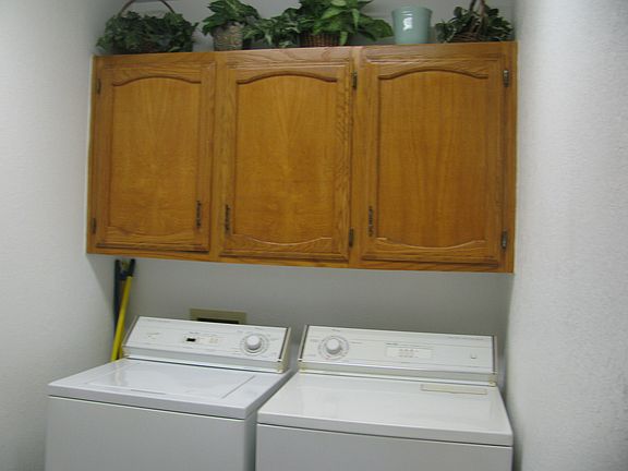 4th image of 1607 Debby Ln