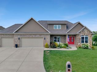 10848 Sable Ridge Dr, Evansville, IN 47725