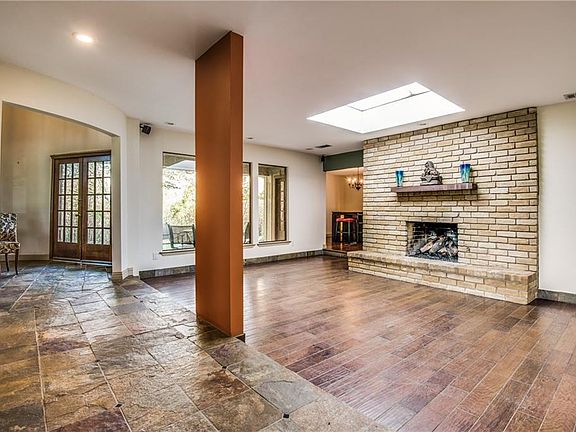 3rd image of 1411 Shannon Pl