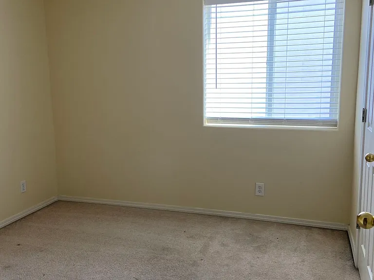 15240 NW Blakely Ln — Photo 10