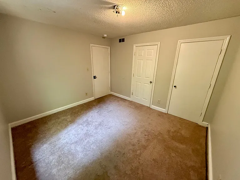 11 Loring Dr #3 — Photo 7