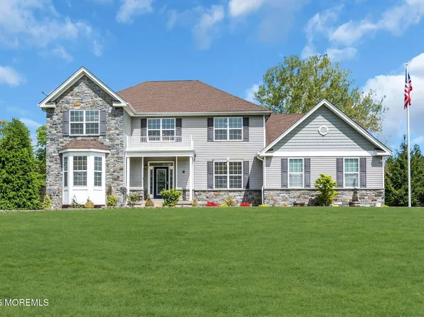 8 Parkside Drive, Jackson, NJ 08527
