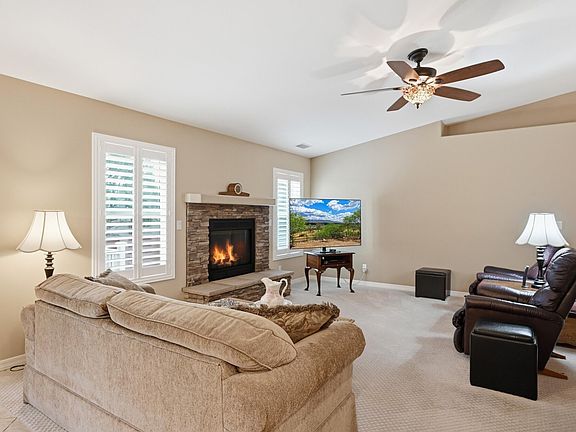4th image of 603 N Eagle Ridge Rd
