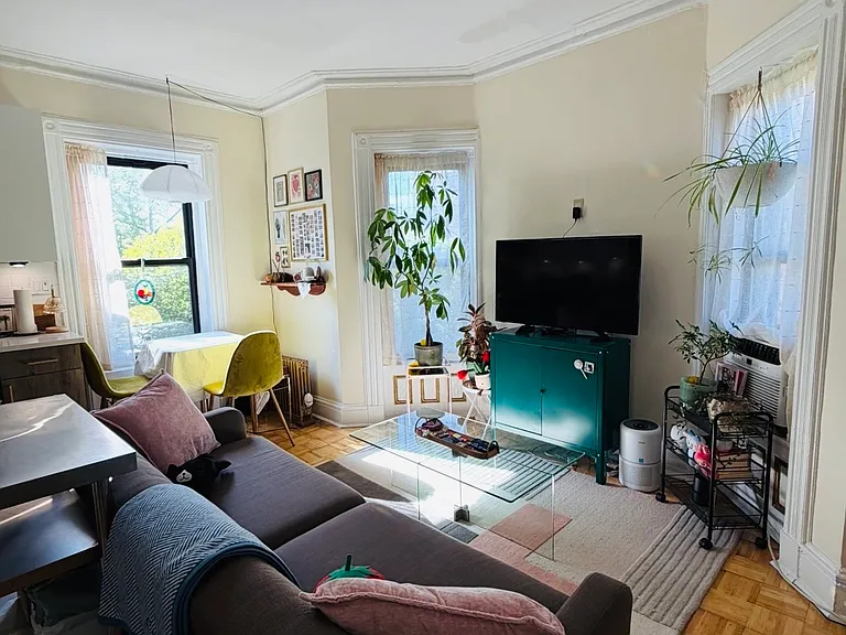 124 New York Ave #9 — Photo 4