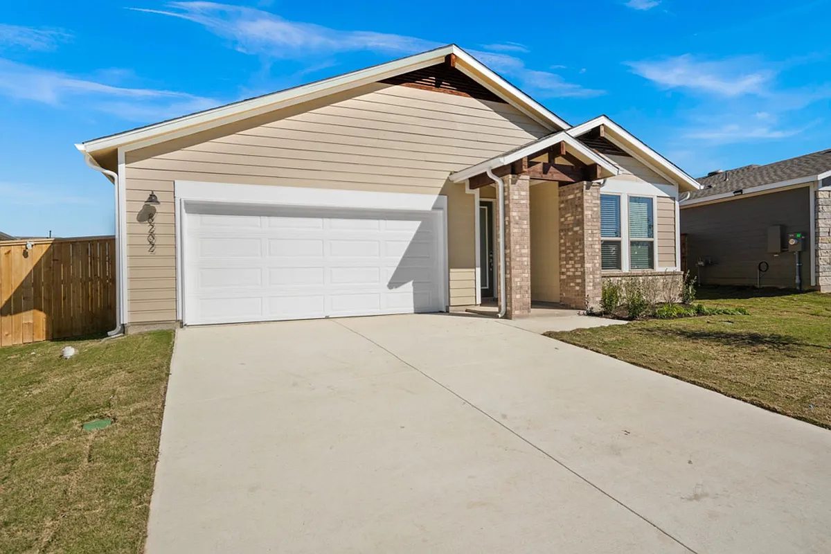 Building Photo - 8202 Dampton Ln