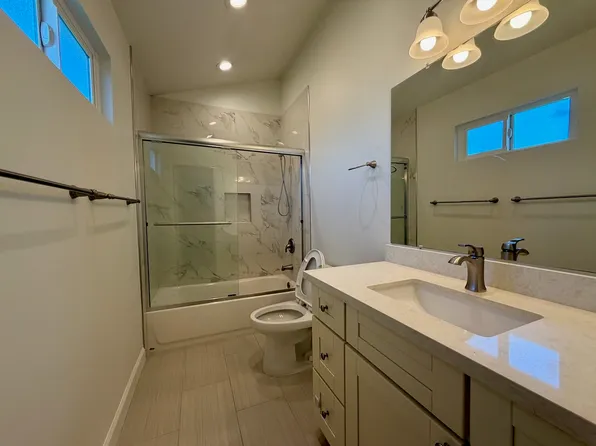 1582 Gordon St, Redwood City, CA 94061