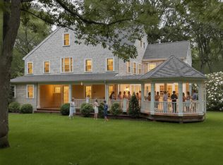 735 Franklin St, Tisbury, MA 02568