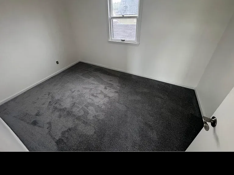 2912 S Chicago Ave — Photo 3