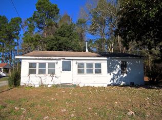 4201 Delta Heights Rd, Wallace, SC 29596