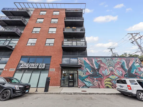 2045 W Concord Pl APT 301, Chicago, IL 60647