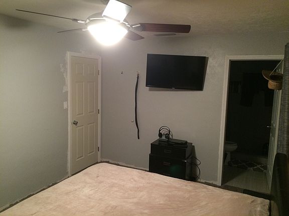 5th image of 2918 NW 47th Ter