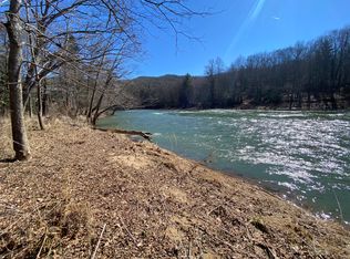 25 Duncans Ldg, Buckeye, WV 24924