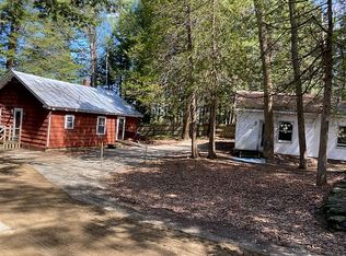 25 Gifford Pl, Oakland, ME 04963