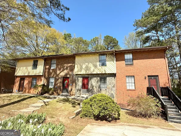 490 S Jeff Davis Dr, Fayetteville, GA 30215