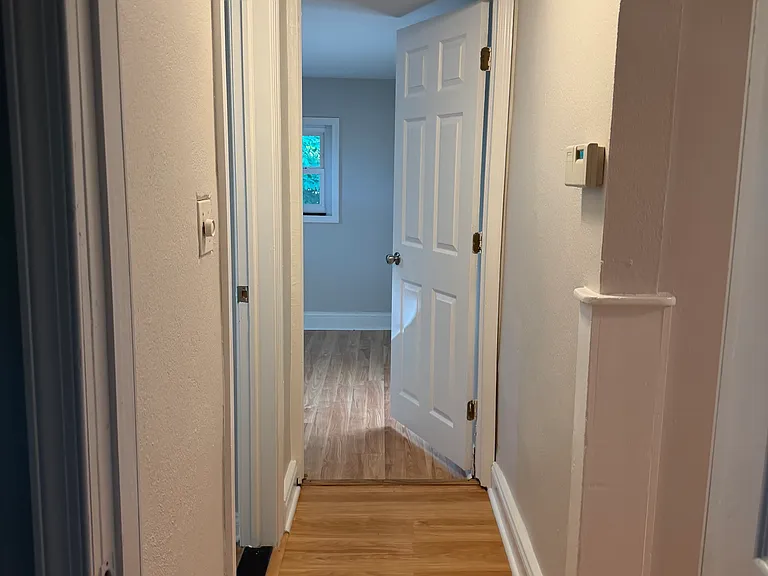 254 Sloan Ave — Photo 13