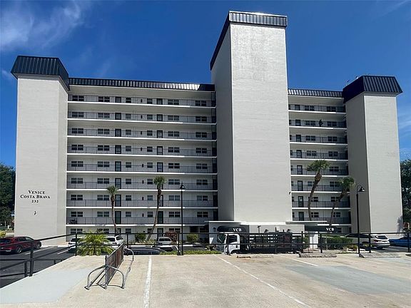 2nd image of 232 Saint Augustine Ave APT 207