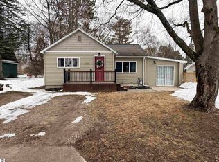 246 Robertson St, Cadillac, MI 49601