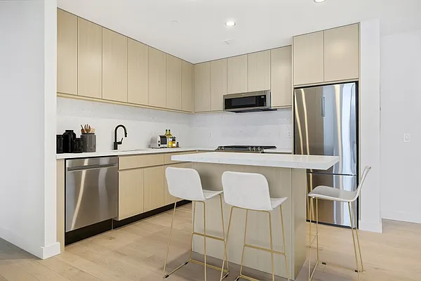 Rented by MNS | media 25