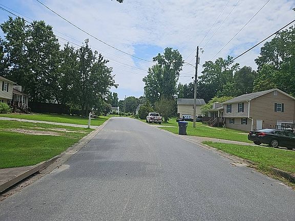 4th image of 2674 Tucson Way