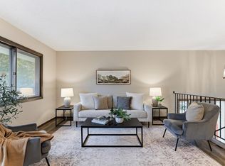 12093 71st Pl N, Maple Grove, MN 55369